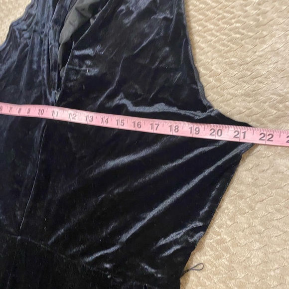 Forever 21 Romper Jumpsuit - Picture 8 of 10